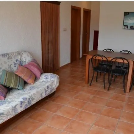 Апартаменты Studio - 1 Bedroom With Wifi - 00473 Буэу